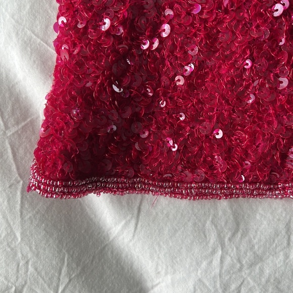 HOT pink sequin crop top with beaded edges - LIKE NEW - Picture 3 of 3